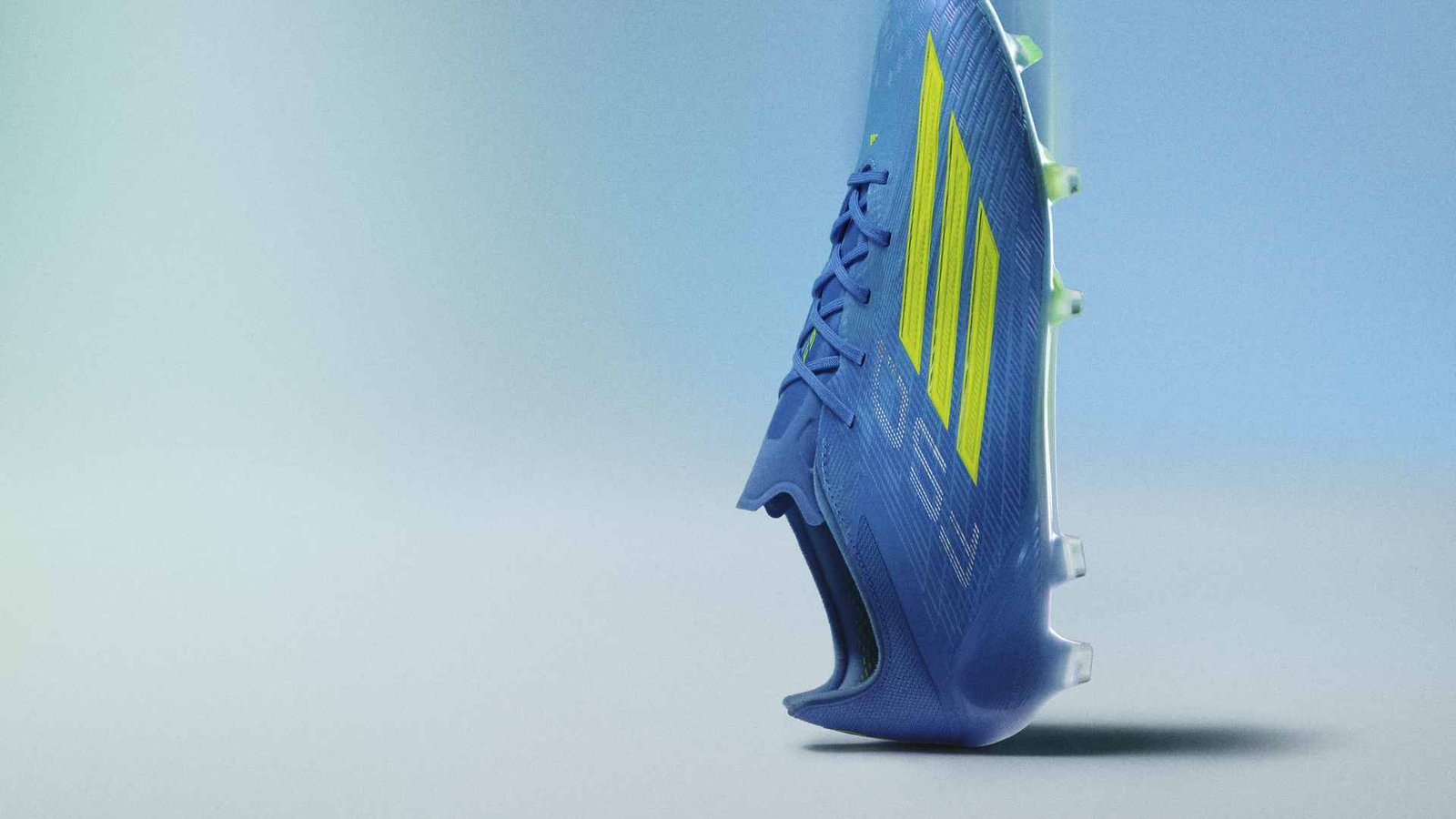 adidas lanza las nuevas zapatillas Ice Cold Precision F50 y Predator
