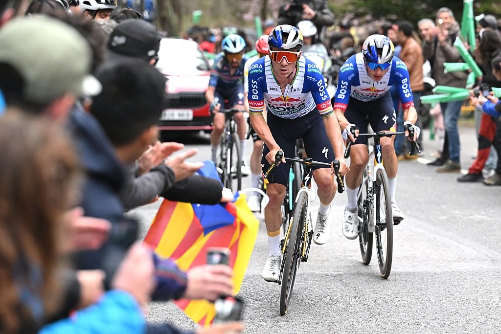 “No quería correr ningún riesgo” – Remco Evenepoel se convierte en el mejor ayudante de escalada de un día en la Volta a Catalunya para su compañero de equipo Florian Lipowitz