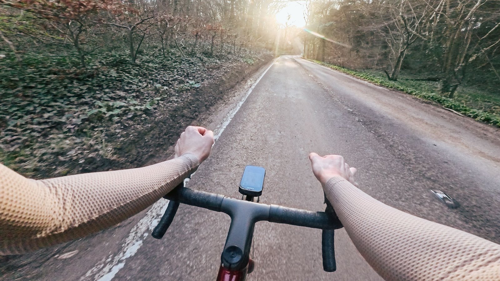 ¿Quieres iniciar un canal de YouTube de ciclismo como yo? Bueno, encontré el paquete de cámaras que necesitas, así como los paquetes que debes evitar.