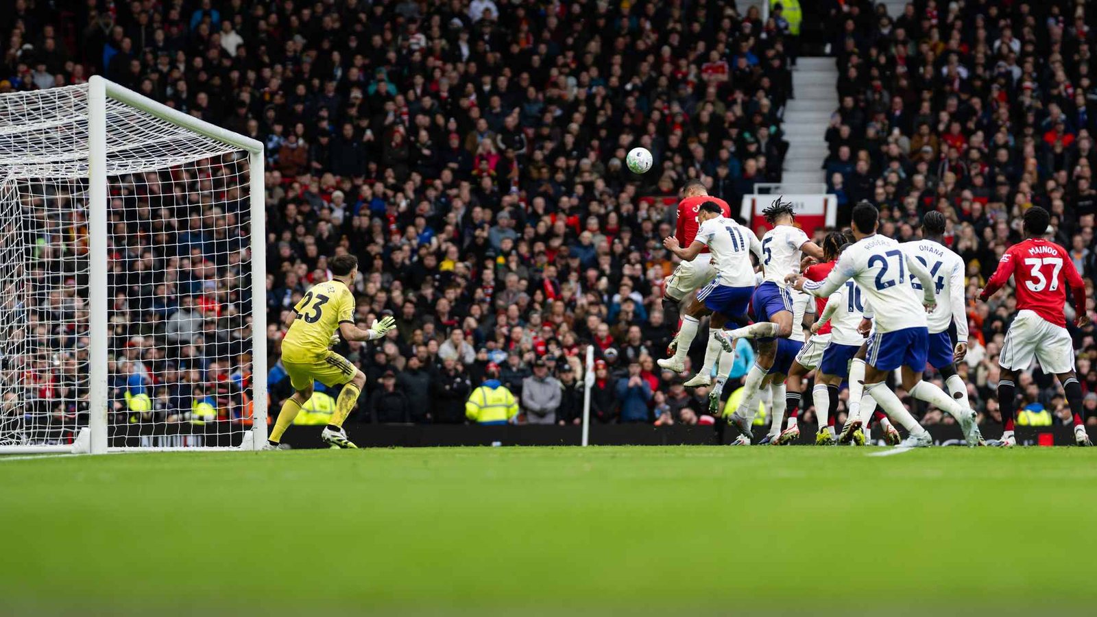 Michael Carrick dice que las jugadas a balón parado son un esfuerzo de equipo