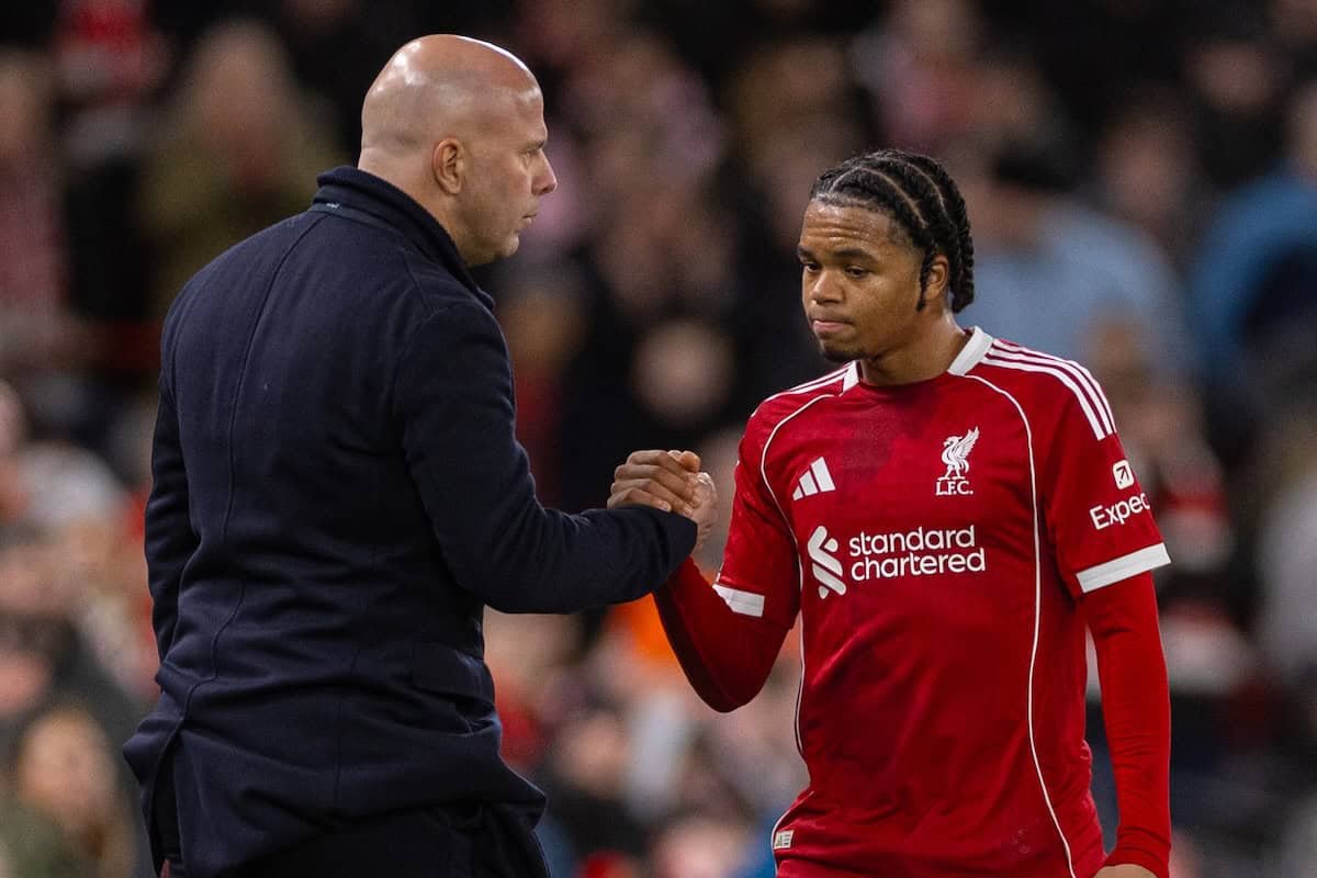 Por qué Rio Ngumoha no puede ser la solución al ataque del Liverpool