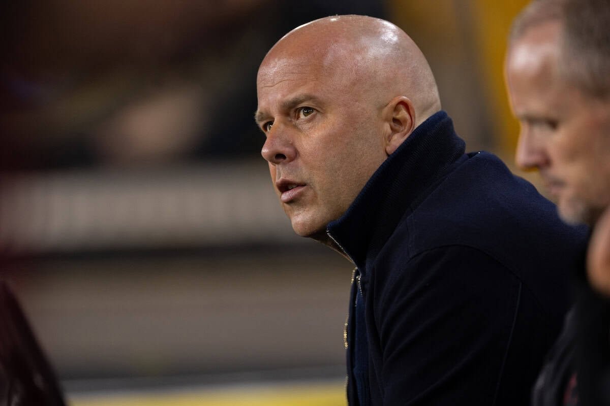 Arne Slot reacciona a la derrota de los Wolves: “Las expectativas han cambiado”