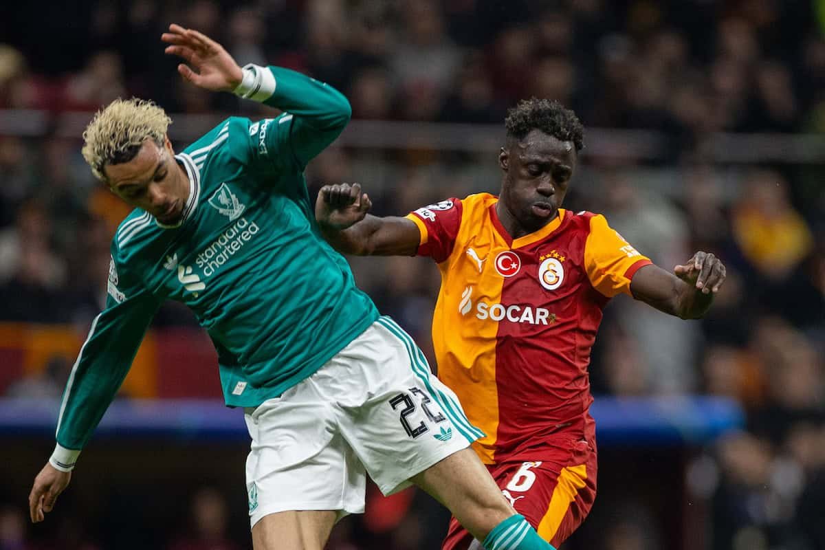 Davinson Sánchez suspendido en Anfield; 3 jugadores de la LFC en riesgo