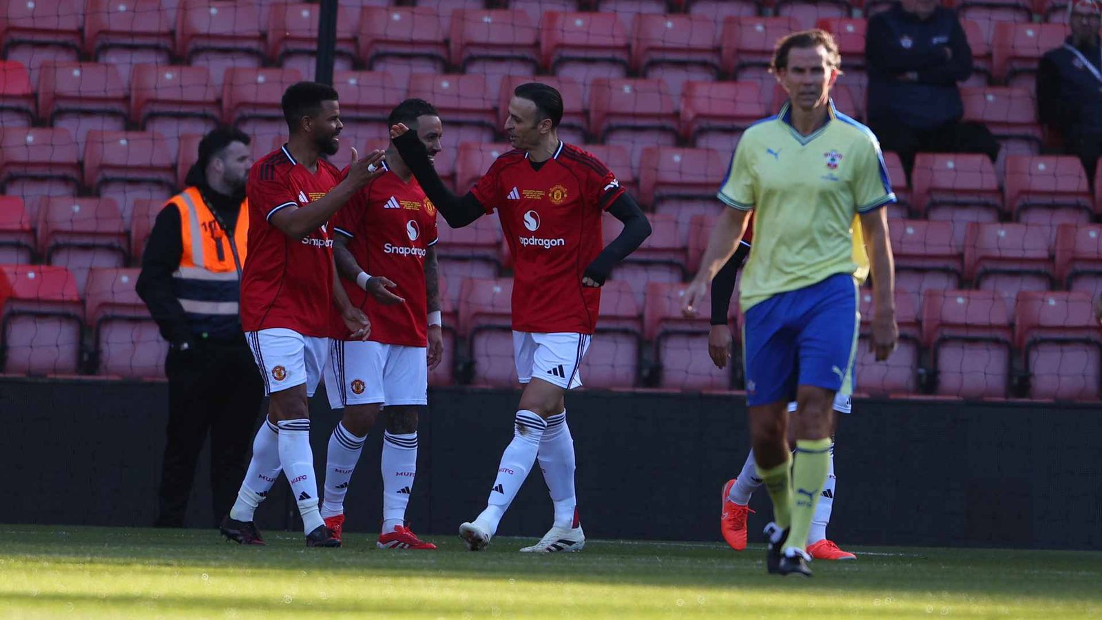 Resumen del partido de Leyendas | Southampton 3 Manchester United 5 | 28 de marzo de 2026