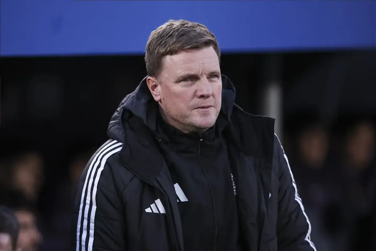 Eddie Howe explica por qué el Newcastle United dejó la Champions por el Barcelona