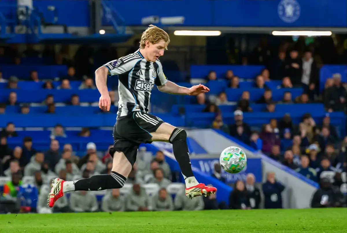 El magnífico Anthony Gordon va camino de una temporada de 20 goles y habla de sus ambiciones