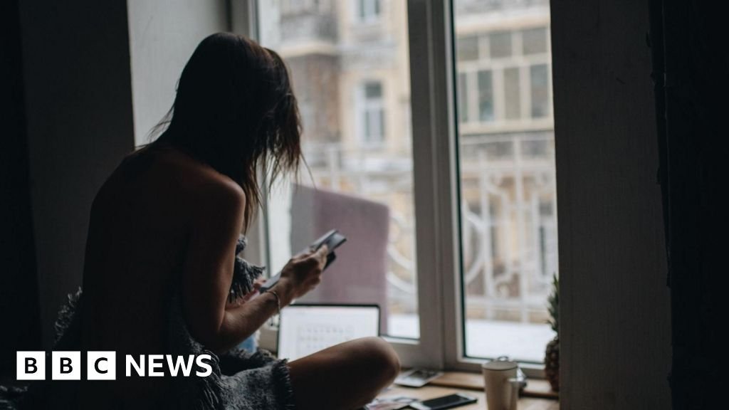 ‘Asqueroso y desgarrador’: el trabajador que gana 2 dólares la hora detrás del boom de OnlyFans