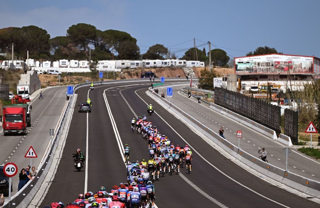 La llegada de la etapa en la cima de la Volta a Catalunya del jueves se vio interrumpida por un aviso de fuerte viento en condiciones meteorológicas ya previstas