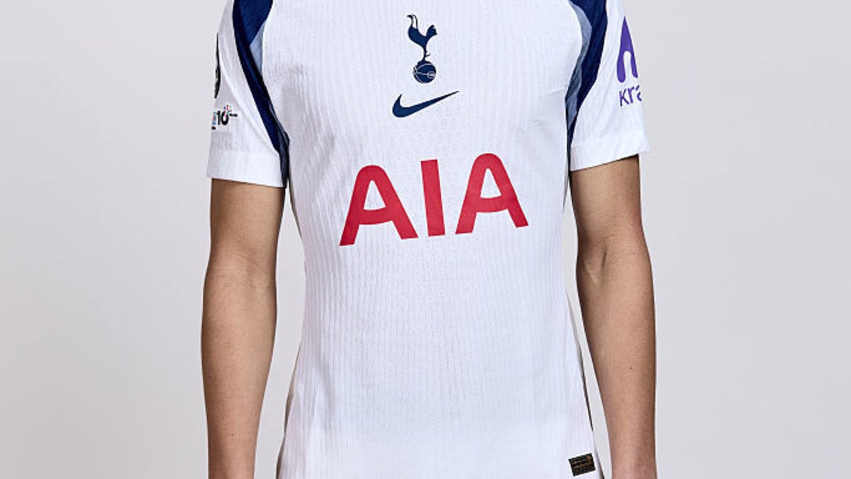 Fanáticos de los Spurs prohibidos por hacer el saludo nazi; La UEFA pospone las restricciones a las entradas de la Liga de Campeones