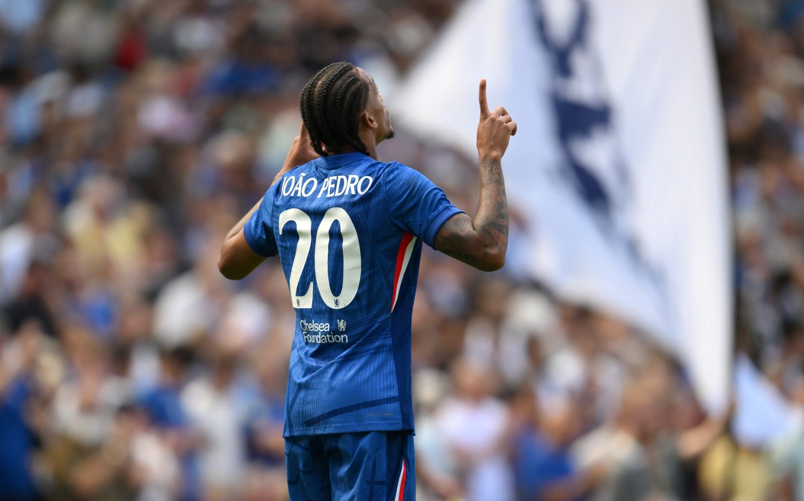 Joao Pedro está en forma “monstruosa” y supera todas las expectativas