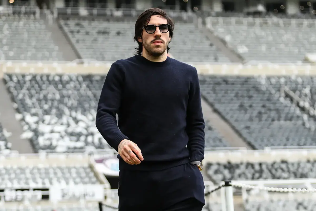 El agente evalúa las posibilidades de que Sandro Tonali deje el Newcastle United por un club de la Serie A