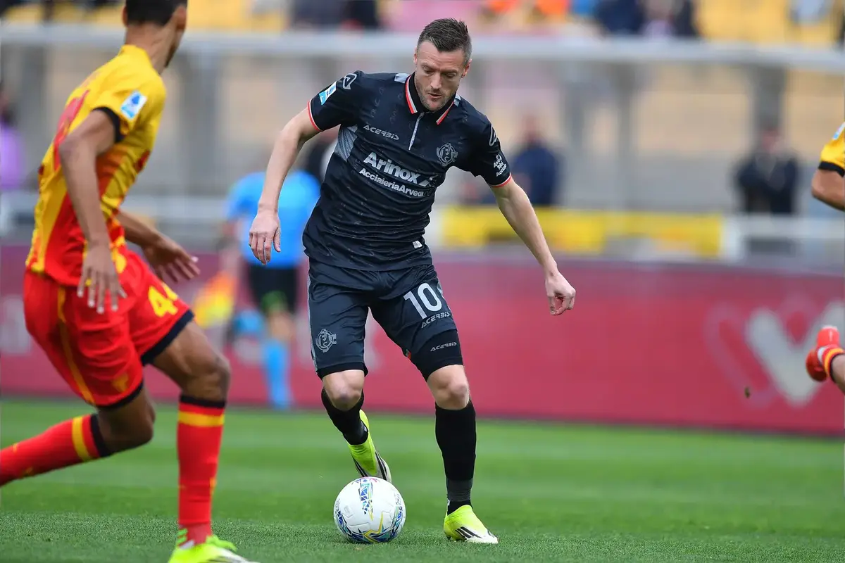 Un día en St Albans City, ¿podrá Danny Mills convertirse en Jamie Vardy del Newcastle?