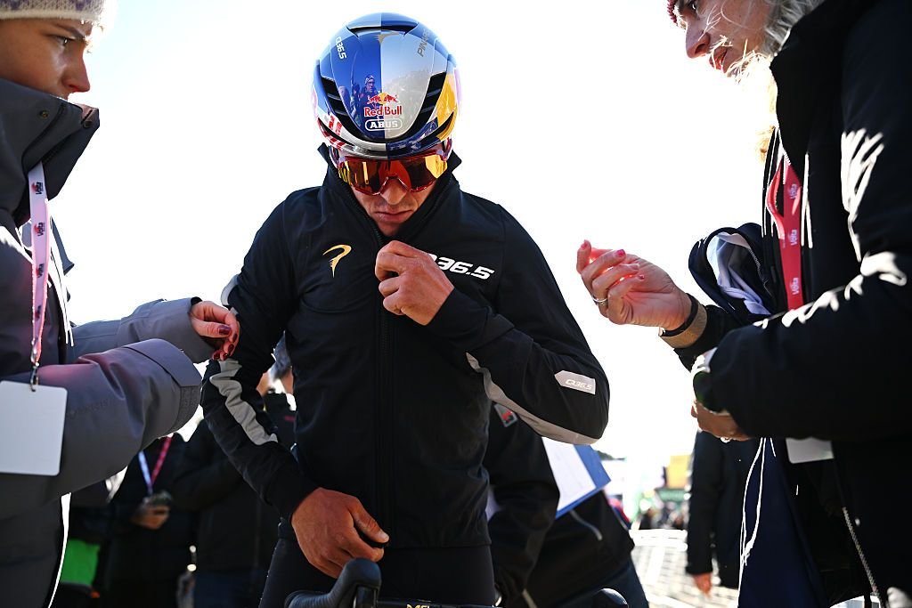 “Hoy perdí una vida, eso es seguro” – Tom Pidcock “OK” después de estrellarse en un barranco en la Volta a Catalunya, fuera de la vista de la carrera