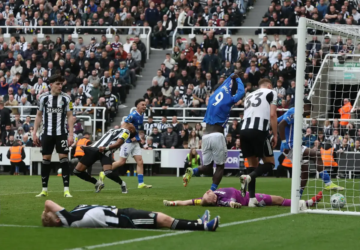 Reacción instantánea de los fanáticos y escritores del Newcastle United después del Newcastle 1 Sunderland 2