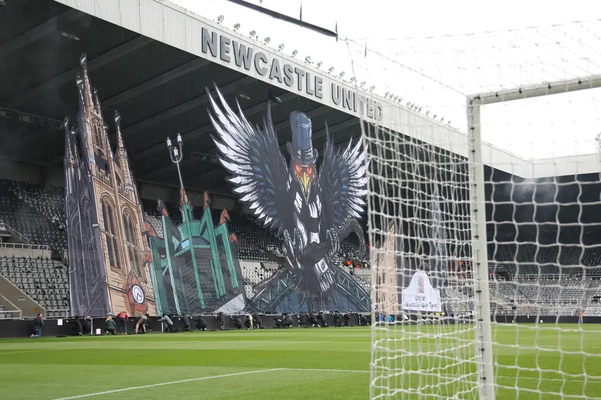 El equipo del Newcastle United confirmado contra el Sunderland con Botman, Burn y Woltemade como titulares