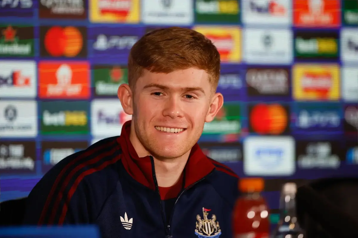 Lewis Hall disfruta de la posibilidad de Lamine Yamal