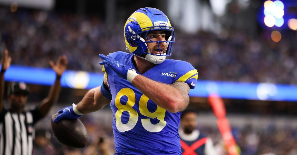 Tyler Higbee supuestamente acuerda un contrato de dos años y $ 8 millones con los Rams