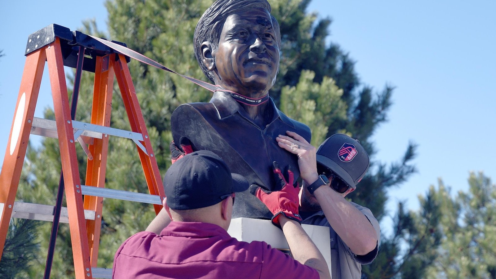 Para los partidarios de César Chávez, una pregunta dolorosa: qué hacer ahora con su legado