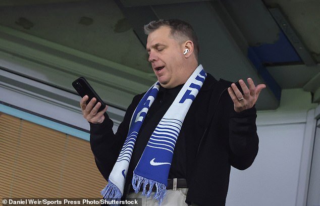 Chelsea encabeza las listas de honorarios de agentes de la Premier League: nuevas cifras asombrosas revelan que los Blues gastaron casi el DOBLE que cualquier otro club, horas después de anunciar la mayor pérdida jamás vivida en el fútbol inglés