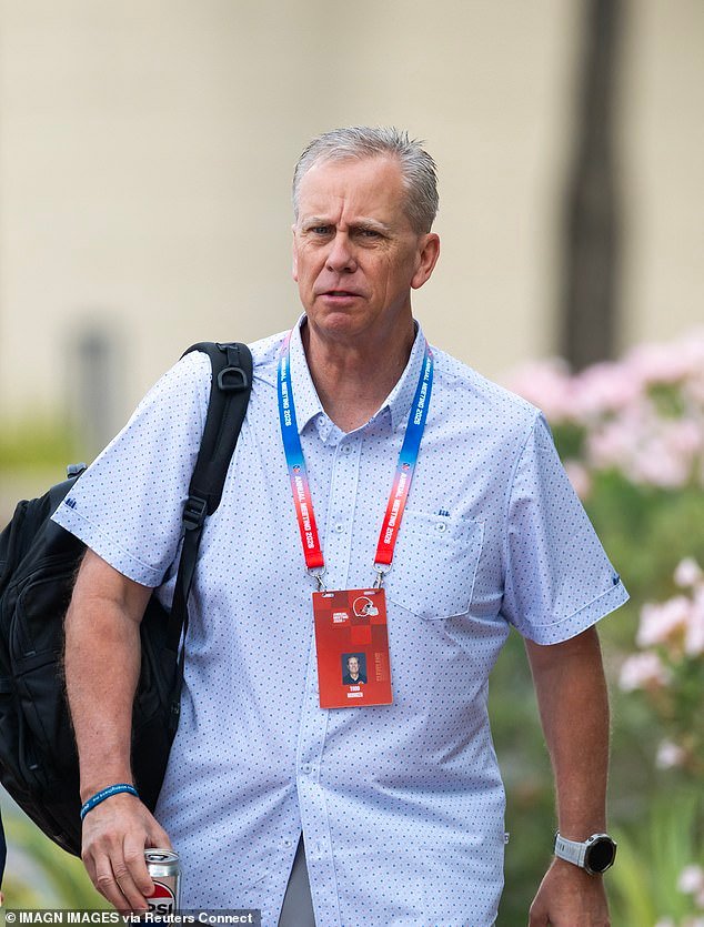 Razón vergonzosa por la que Todd Monken, de 60 años, de los Cleveland Browns, se perdió la foto anual de entrenadores de la NFL