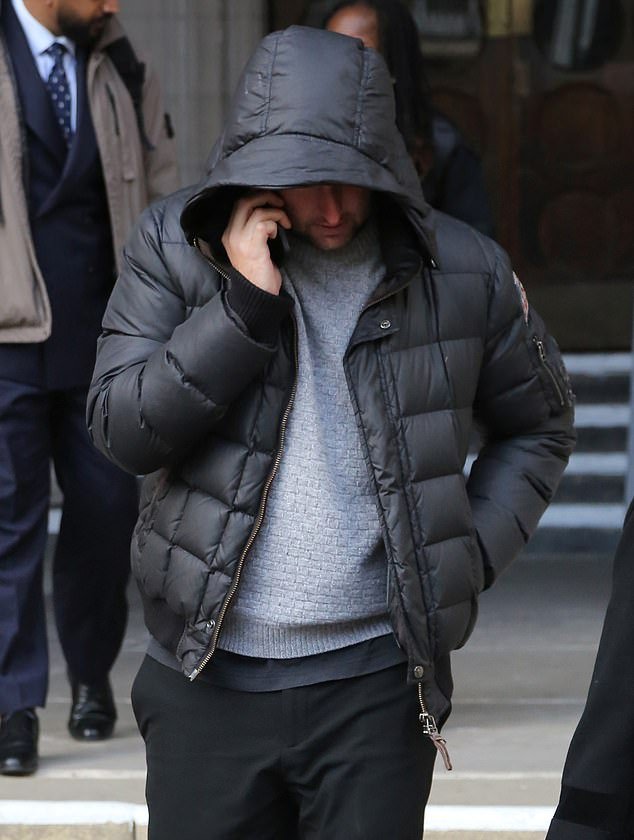 Profesional del billar en guerra en el Tribunal Superior con su madre por quién es realmente el propietario de su casa familiar de £500.000