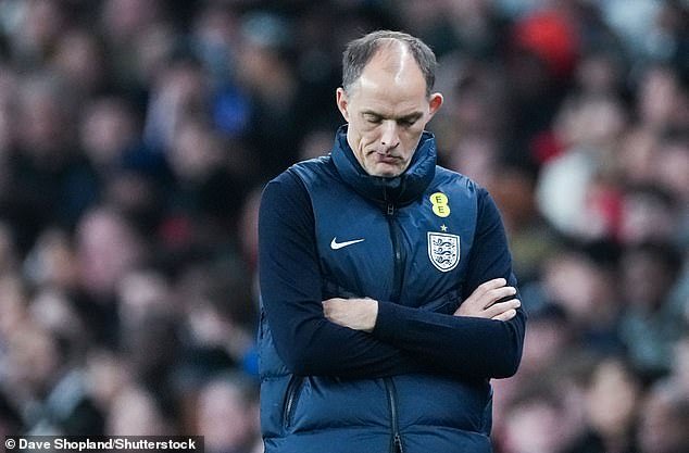 Los 21 jugadores tienen garantizado un lugar en el avión, incluida una estrella rejuvenecida del Man United, y los 17 aspirantes sudando en sus asientos: JACK GAUGHAN elige su equipo de Inglaterra para la Copa del Mundo