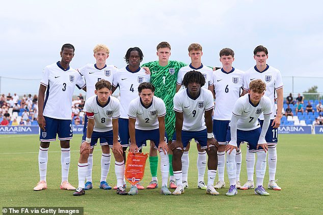 La FA tiene un serio problema que resolver después de que el equipo formado por Max Dowman y Rio Ngumoha se convirtiera en la última generación de estrellas jóvenes que fracasaron con Inglaterra.