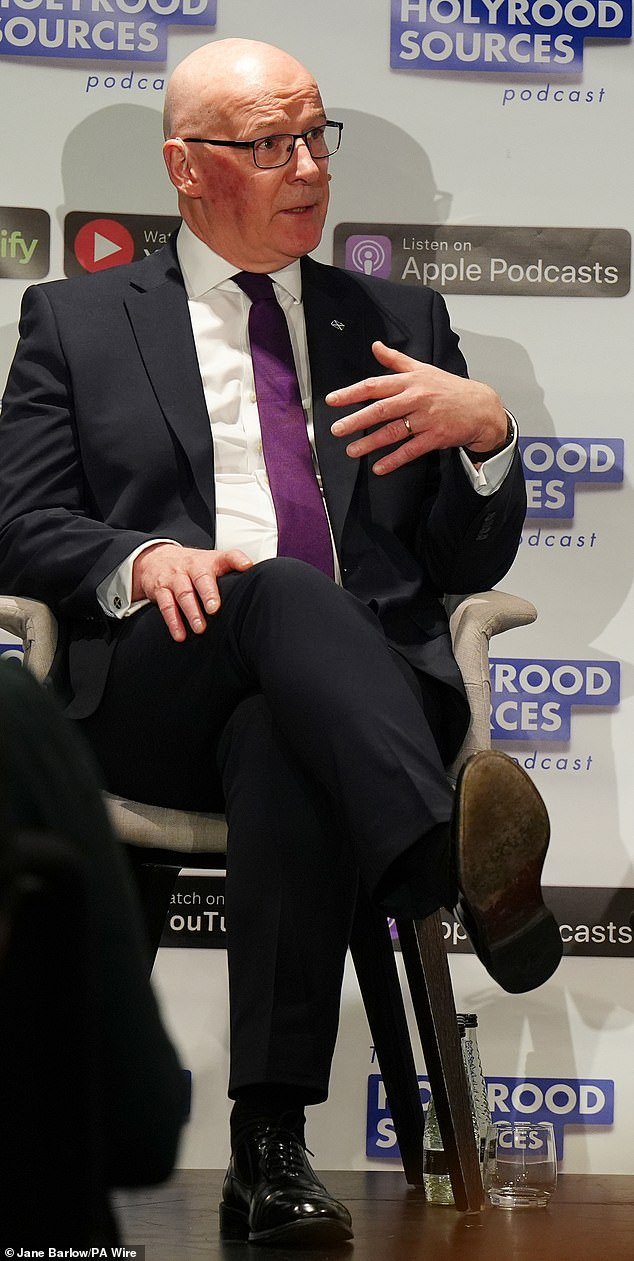 Swinney es calificado de “incoherente” porque dice que el proyecto de ley de asistencia social es una “necesidad estratégica”