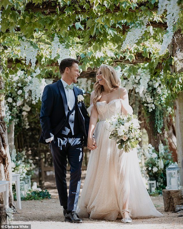 Stacey Solomon y Joe Swash NO están legalmente casados a pesar de una lujosa boda en 2022 en su casa de £ 1,2 millones, Pickle Cottage