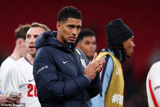 El Real Madrid descontento con el ‘viaje innecesario’ de Jude Bellingham a Inglaterra en misión internacional tras no ser seleccionado por Thomas Tuchel