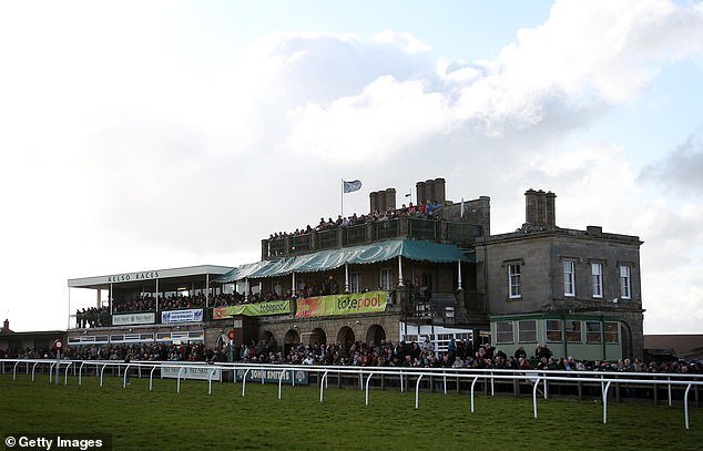 Un perdedor de 300 a 1 se enfrenta al ganador más caro en la historia de las carreras británicas, apenas unos meses después de que cayera el récord de 36 años.