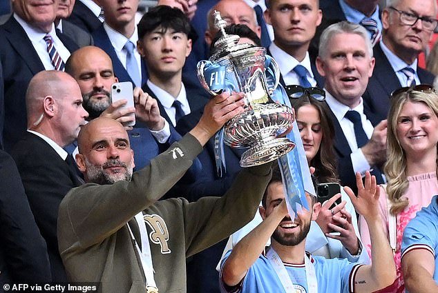 Este temprano encuentro con los aficionados del Manchester City aseguró que Pep Guardiola siempre tratara la Copa FA con amor y respeto. No es de extrañar que puedan presumir de este asombroso récord, escribe JACK GAUGHAN.