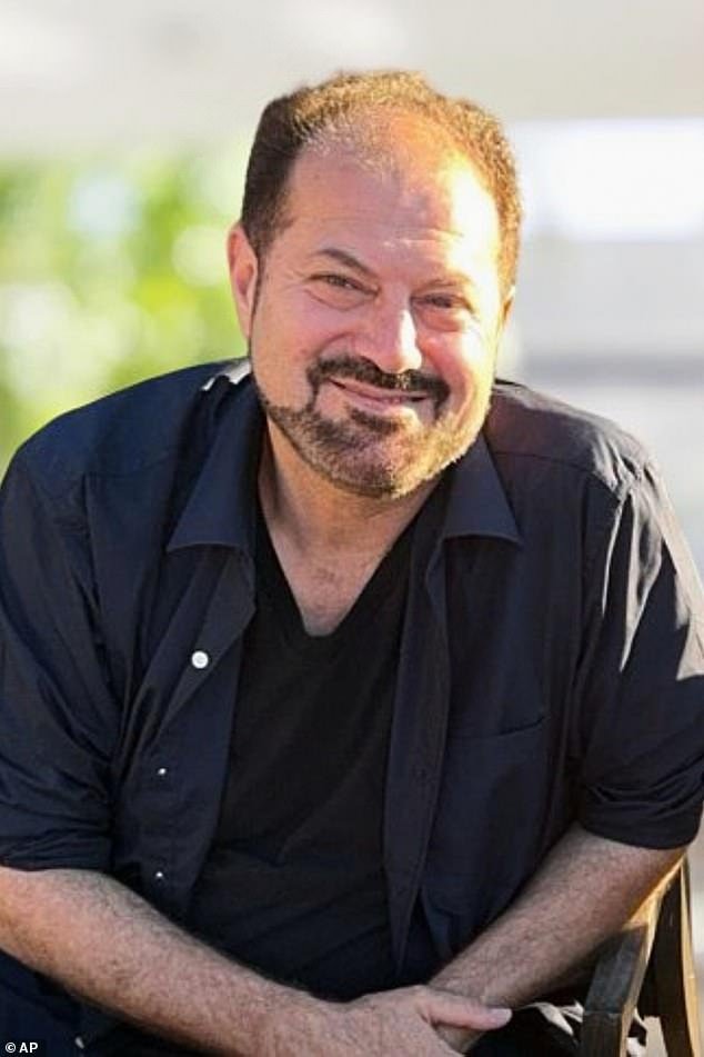 ICE arresta al líder de la mezquita más grande de Wisconsin con vínculos con grupos vinculados a Hamas y a Rashida Tlaib, la instigadora del ‘escuadrón’ pro palestino