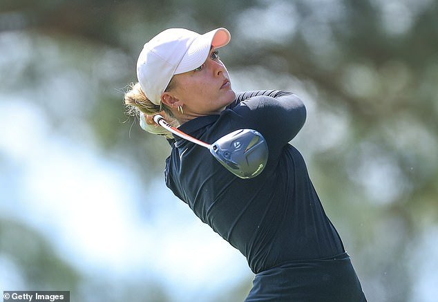 Los fanáticos critican a la golfista después de que ella revelara la causa del video viral de reproducción lenta en Augusta National