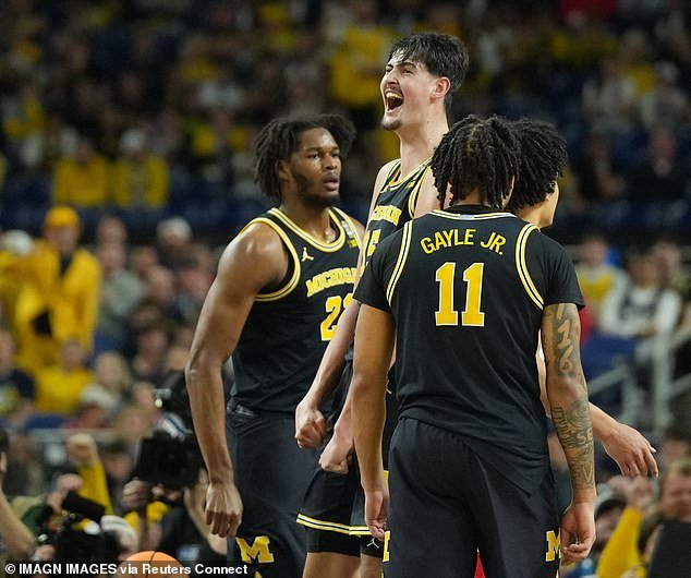 Michigan destruye Arizona en la batalla de la Final Four para preparar el choque por el título nacional con UConn
