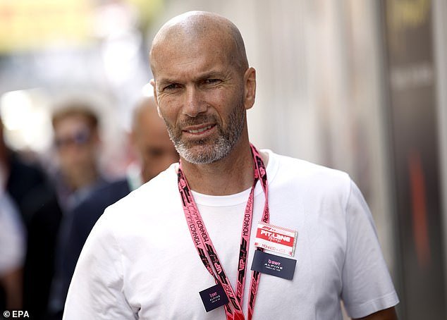 Nombrado: El club de la Premier League que “buscó intensamente a Zinedine Zidane” para ser su entrenador, mientras “llega a un acuerdo total para convertirse en entrenador de Francia”