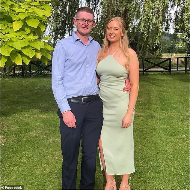 Una pareja comparece ante el tribunal después de que un niño de 13 años muriera en un accidente “que involucraba a un automóvil, una bicicleta y un scooter” que deja a otros dos adolescentes en el hospital.