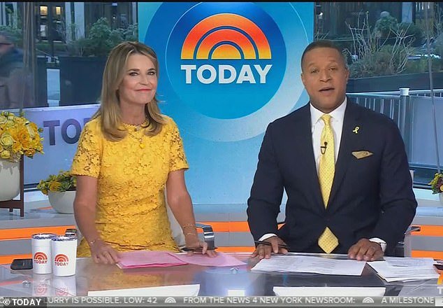 Savannah Guthrie dice “es bueno estar en casa” cuando regresa como presentadora de Today por primera vez desde que secuestraron a su madre Nancy.