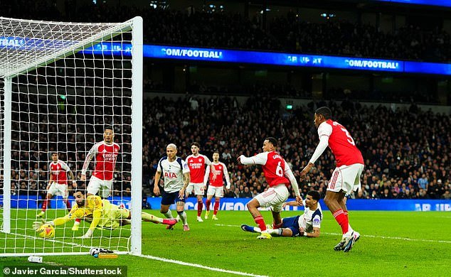 Cómo David Raya pasó de tener dificultades en Southport a ser el mejor portero de la Premier League, y las historias que demuestran que es el hombre perfecto al que Mikel Arteta puede recurrir después de derrotas consecutivas en la copa.