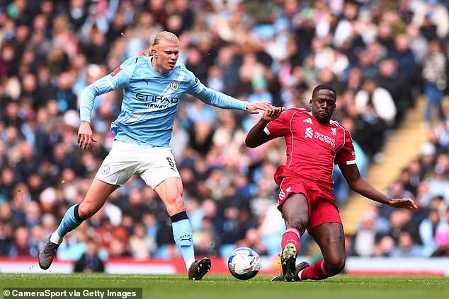 Ibrahima Konate “quiere que el futuro del Liverpool se decida antes de la Copa del Mundo”, y el defensa francés podría marcharse este verano y convertirse en uno de los agentes libres más valiosos del fútbol.