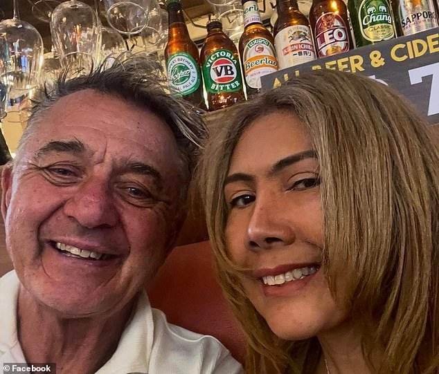 Las publicaciones del marido en las redes sociales reveladas después de que su esposa fuera encontrada muerta antes del vuelo a Bali, mientras él es acusado de su ASESINATO