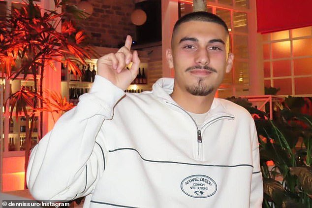 Joven australiano sorprendido por la demanda en una gasolinera mientras la guerra hace subir los precios del combustible: “Fue surrealista”