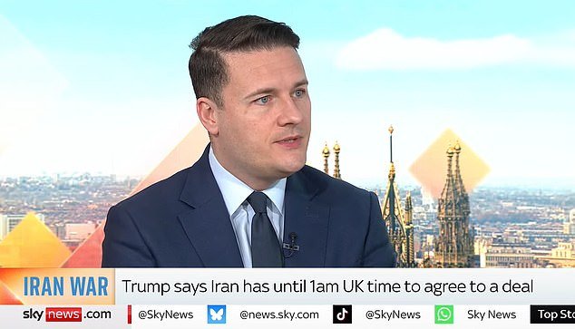 Wes Streeting abofetea a Trump después de las reprimendas de ‘Chamberlain’ Starmer, diciendo que la decisión del primer ministro de mantener al Reino Unido fuera de la guerra con Irán está ‘reivindicada todos los días’