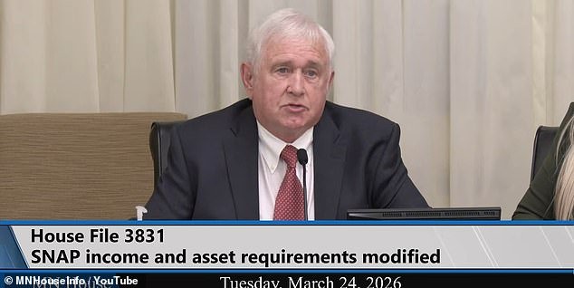 Millonario de Minnesota recauda 6.000 dólares en cupones de alimentos a través de un vacío legal estatal
