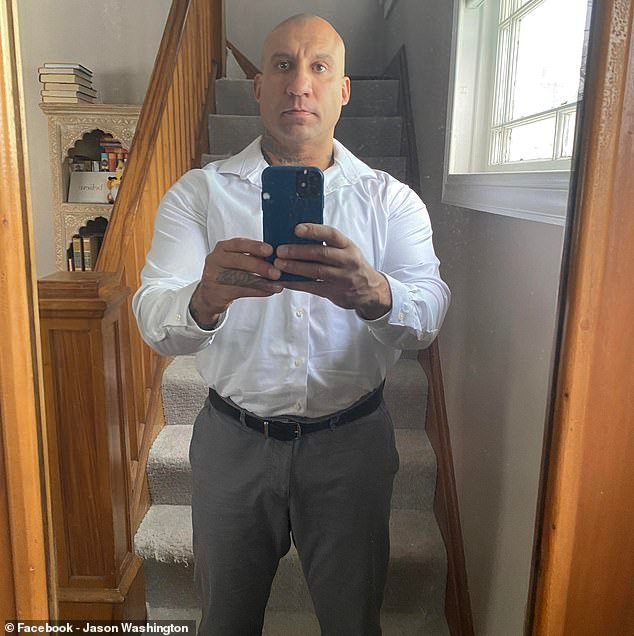 El hombre que se casó con CUATRO mujeres revela un defecto en el sistema… y señales de alerta que todo cónyuge debería comprobar