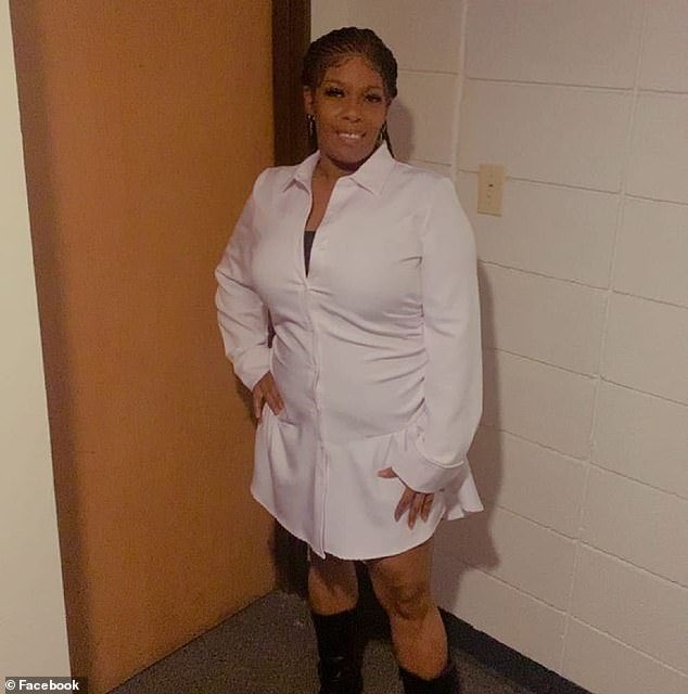 Mujer encantada y conmocionada después de que su empleador comenzó a pagarle $1,650 por HORA, pero ahora enfrenta cargos