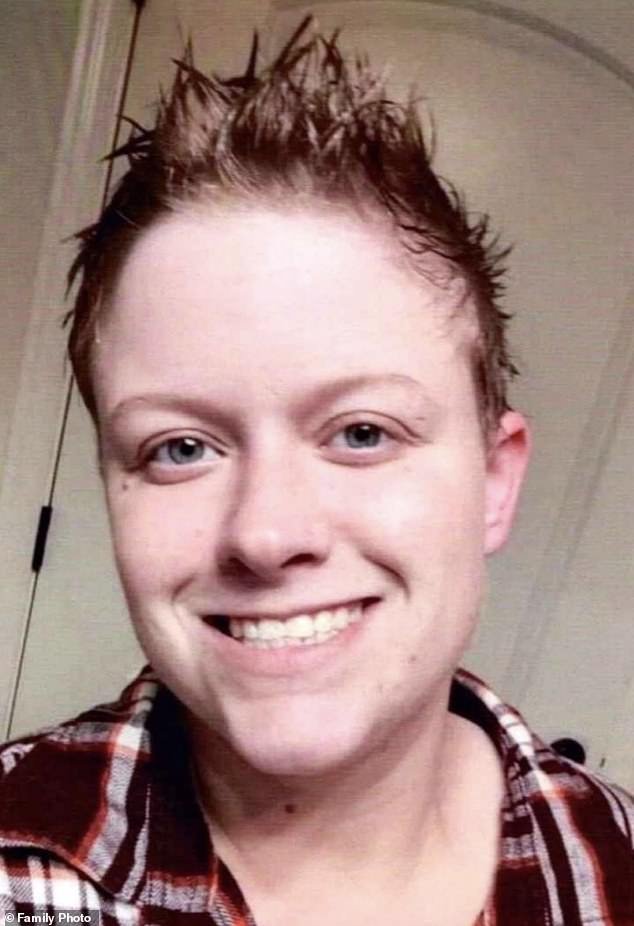 Una mujer de 35 años “recogida por las garras de un camión de basura y luego muerta aplastada”, según su familia