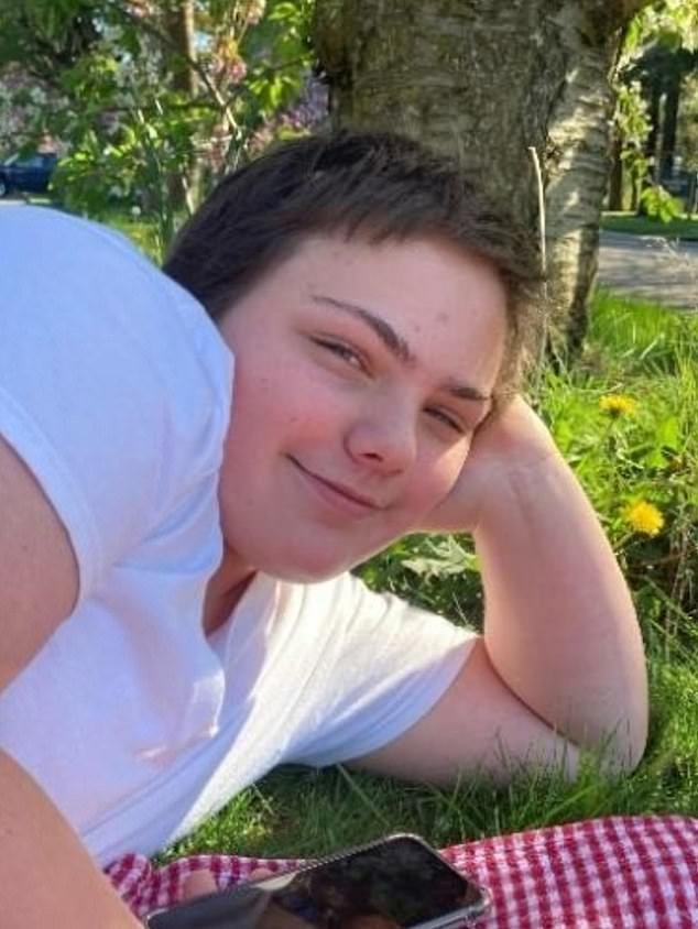 La madre de un niño de 14 años, que demandó por 29 millones de dólares después de morir al caer una rama de un árbol, “obtiene una gran victoria”