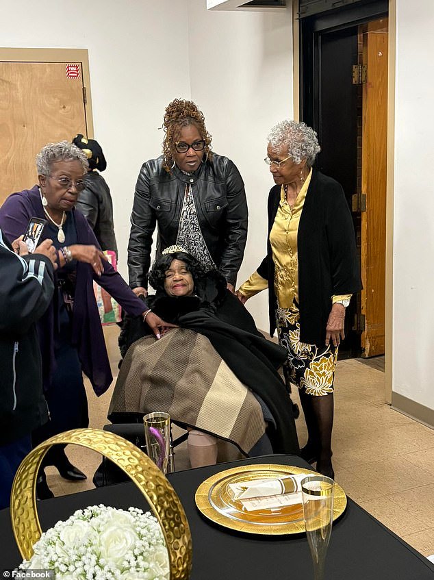 La “fabulosa” centenaria que acaba de cumplir 100 años revela sus secretos para una larga vida