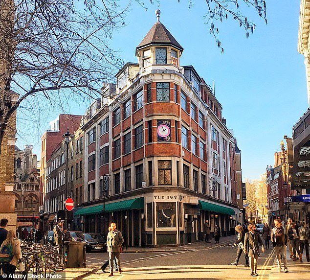 El propietario de Ivy, Richard Caring, apodado el “Rey de Mayfair”, está vendiendo su imperio de restaurantes al jeque de Abu Dhabi por 1.400 millones de libras esterlinas.